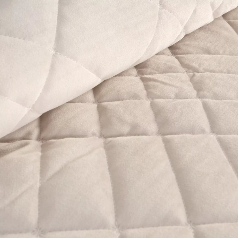 Elegáns bársony ágytakaró geometrikus varrással - krémszínű