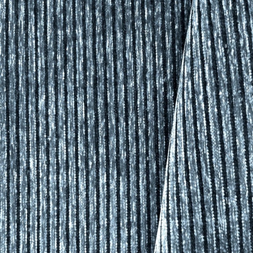 Blauer rutschfester Teppich für den Flur