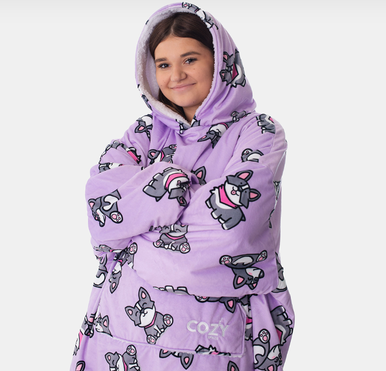 Oversize župan fialovej farby s motívom CORGI PURPLE