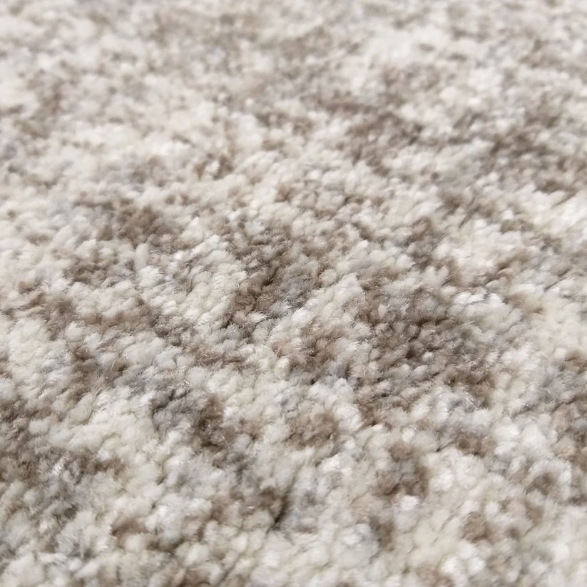 Kvalitný béžový koberec s jemným vzorom - Rozmer koberca: Šírka: 240 cm | Dĺžka: 330 cm