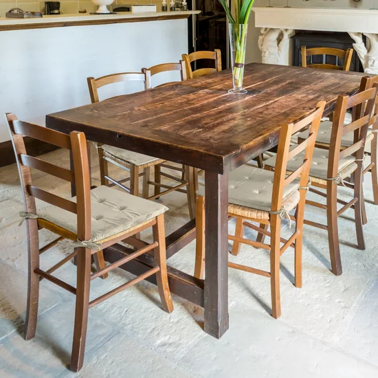 Bársony ülőpárna szegéllyel