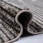 Moderni smeđi tepih s uzorkom na pruge