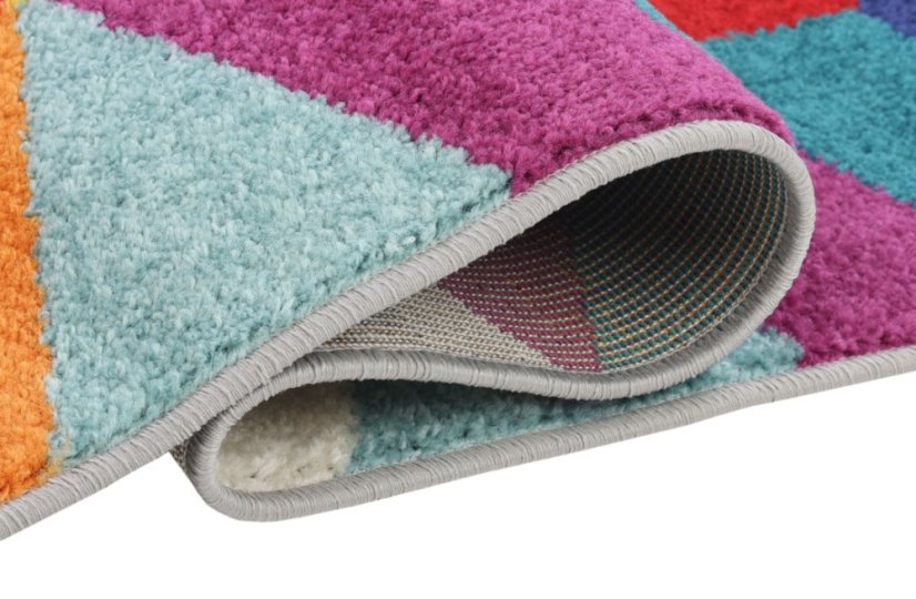 Štýlový koberec s geometrickým vzorom Salsa