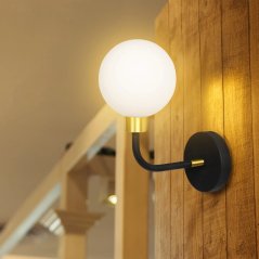 Lampă de perete modernă cu sticlă mată