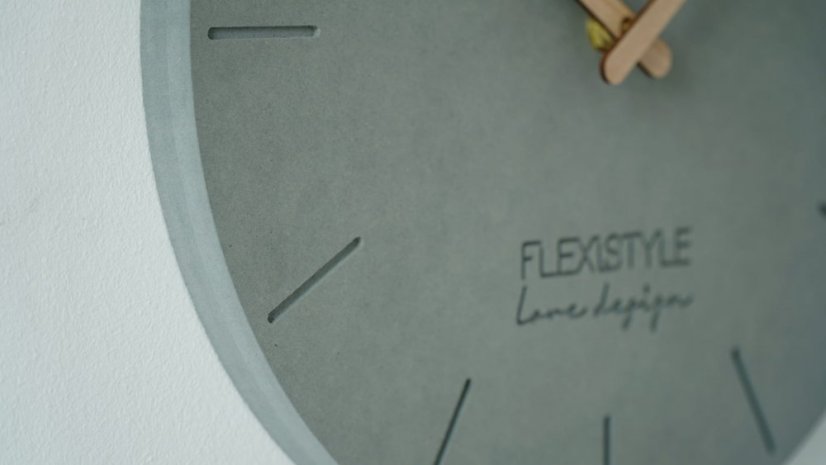 Moderní kulaté hodiny na zeď 30cm šedé