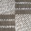 Hnědý oboustranný koberec v skandinávském stylu