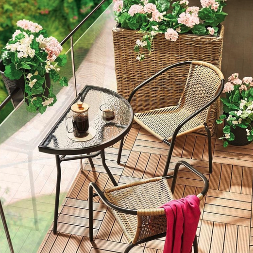 Полукръгла балконска маса - стъклена с метална конструкция