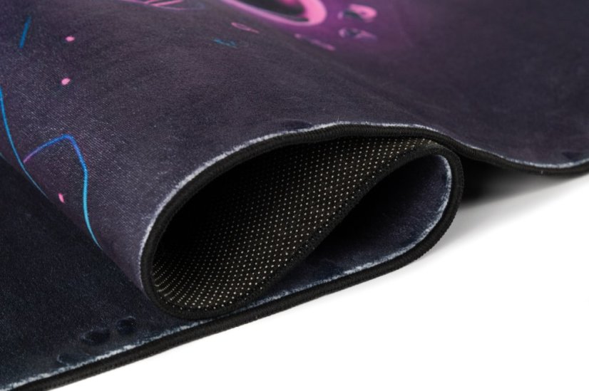 Protišmykový koberec pre chlapcov s herný dizajnom