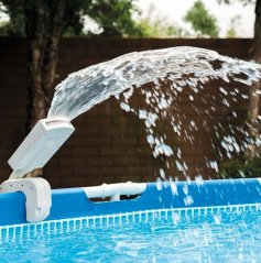 Farbiger Springbrunnen mit LED-Zerstäuber