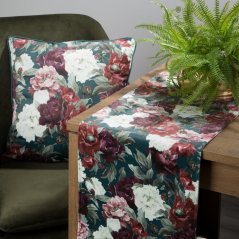 Krásny kvetovaný behúň na stôl