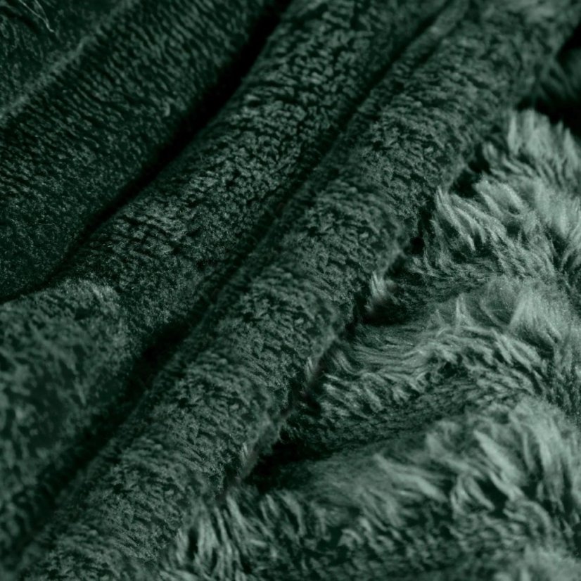 Smaragdově zelená plyšová deka s reliéfním pruhem