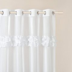 Бяла завеса FRILLA с волани на сребърни втулки 140 x 280 cm