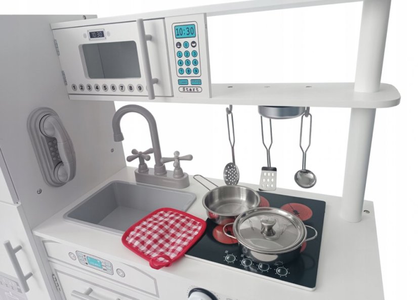 Fehér gyermekkonyha kiegészítőkkel és LED világítással