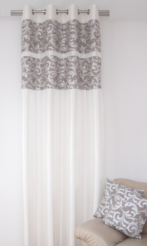 Záves do obývačky v odtieňoch béžovej Záves do obývačky v odtieňoch béžovej