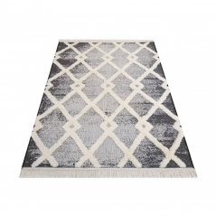 Moderný škandinávsky koberec so vzorom sivej farby