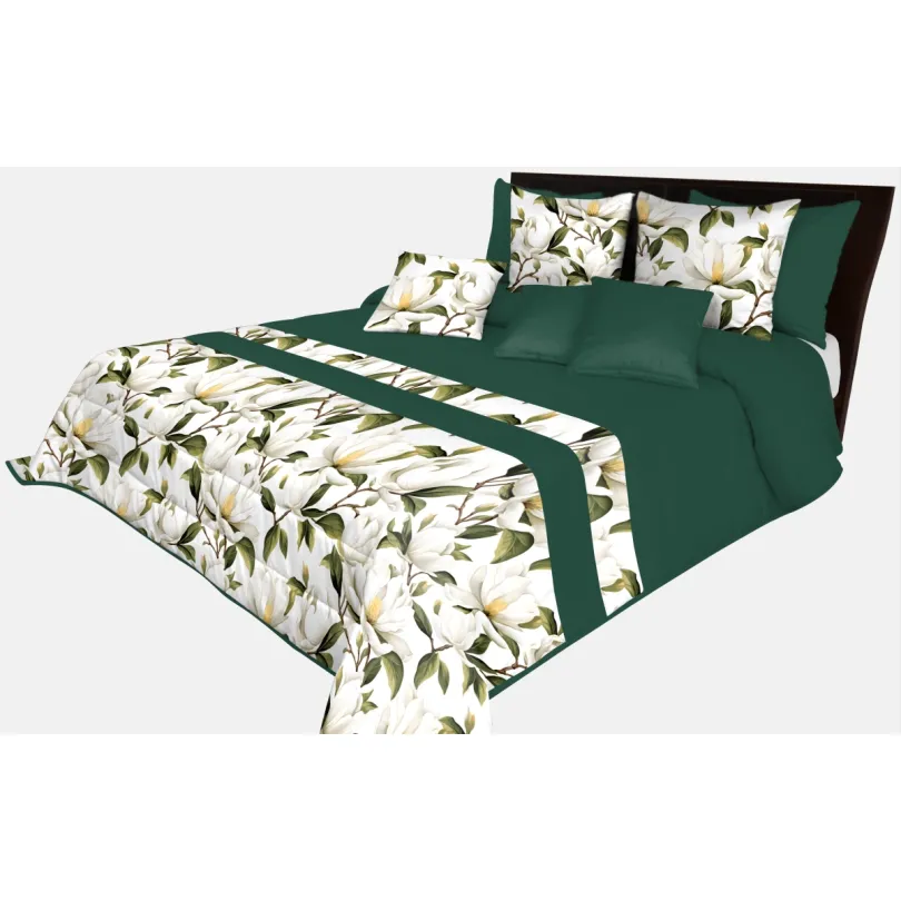 Prehoz na posteľ v smaragdovo zelenej farbe s kvetmi magnólie