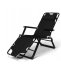 Záhradné lehátko s čiernym rámom a vankúšom