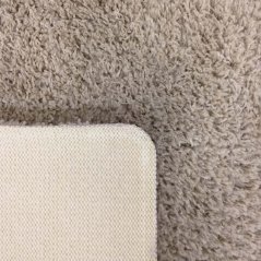 Štýlový koberec v latte farbe