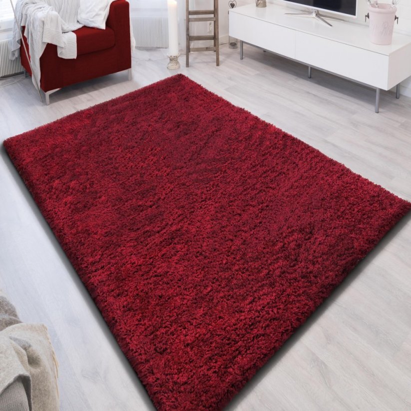 Kvalitný koberec v červenej farbe SHAGGY