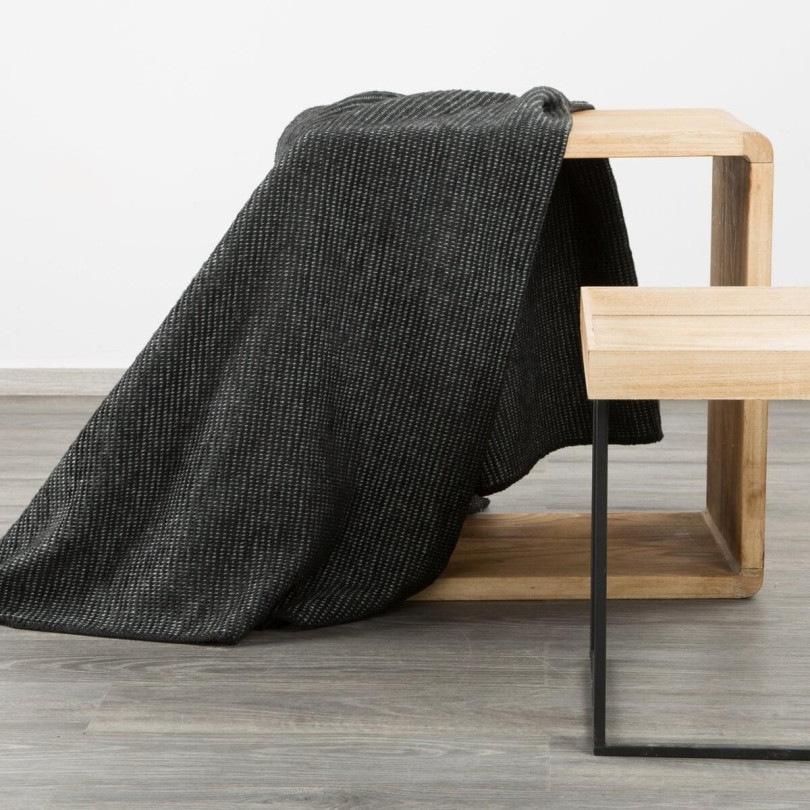 Kiváló minőségű fekete takaró gofri textúrával Szélesség: 180 cm | Hosszúság: 220 cm
