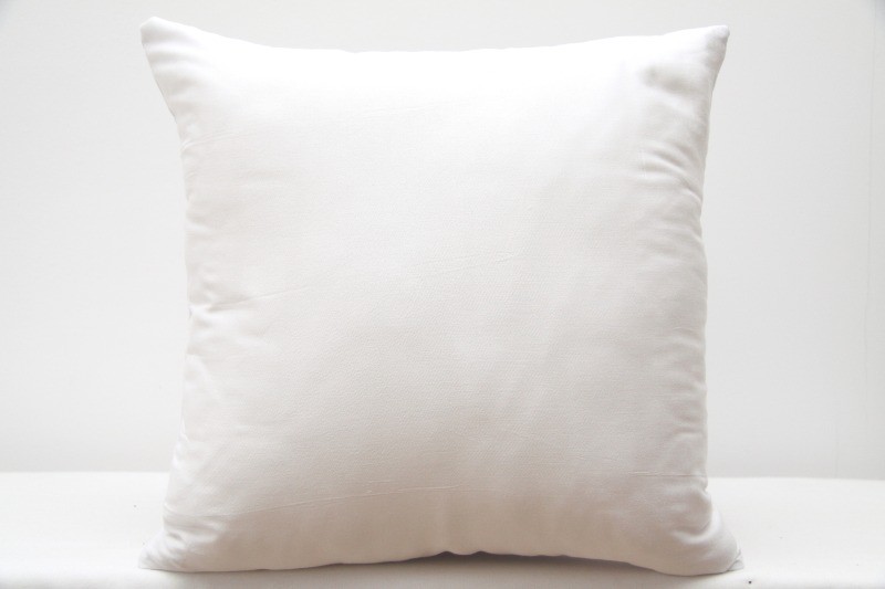 Bílý levný povlak na polštář do obýváku z bavlny 40x40 cm