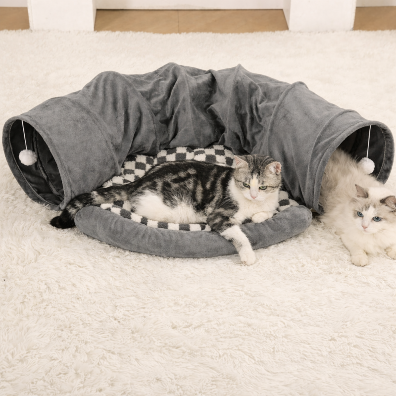 Tunel pro kočky s kočičí toaletou