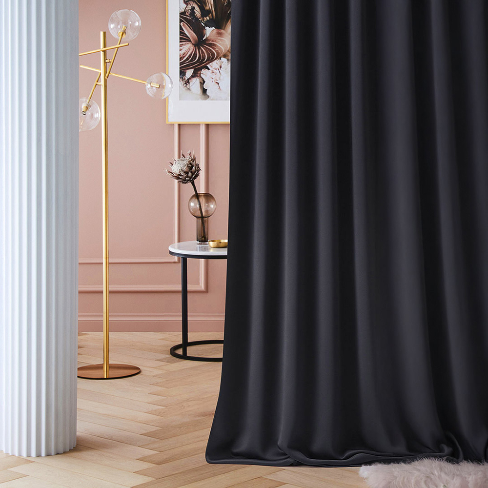 Draperie opacă neagră, de calitate, cu rejansă 140 x 280 cm