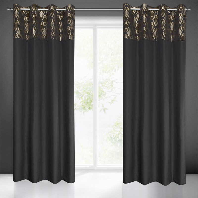 LuxusnýzávesvčiernejfarbedospálneDĺžka:250cm