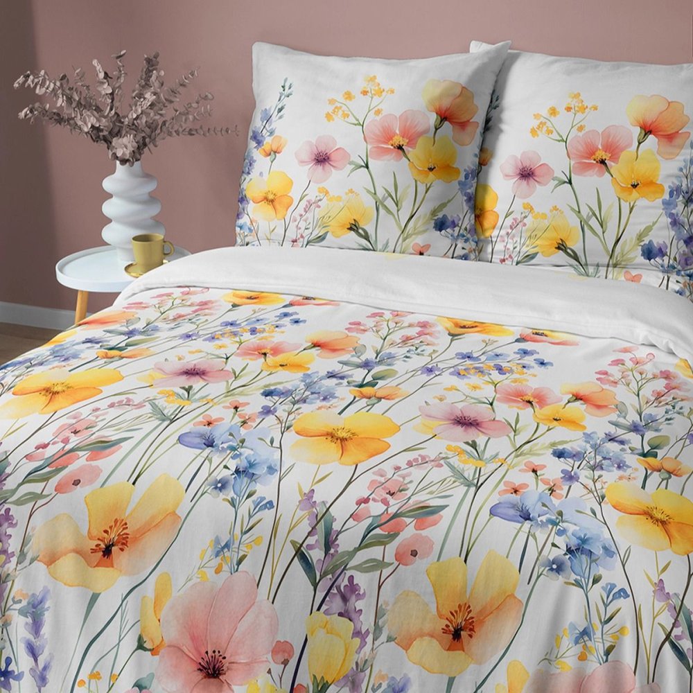 Lenjerie de pat din bumbac satinat cu flori colorate Latime: 180 cm | Lungime: 200 cm