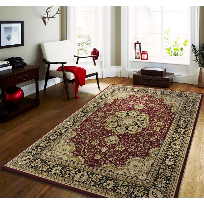 Stylový koberec v červené barvě s krémovými vzory Šířka: 160 cm | Délka: 220 cm
