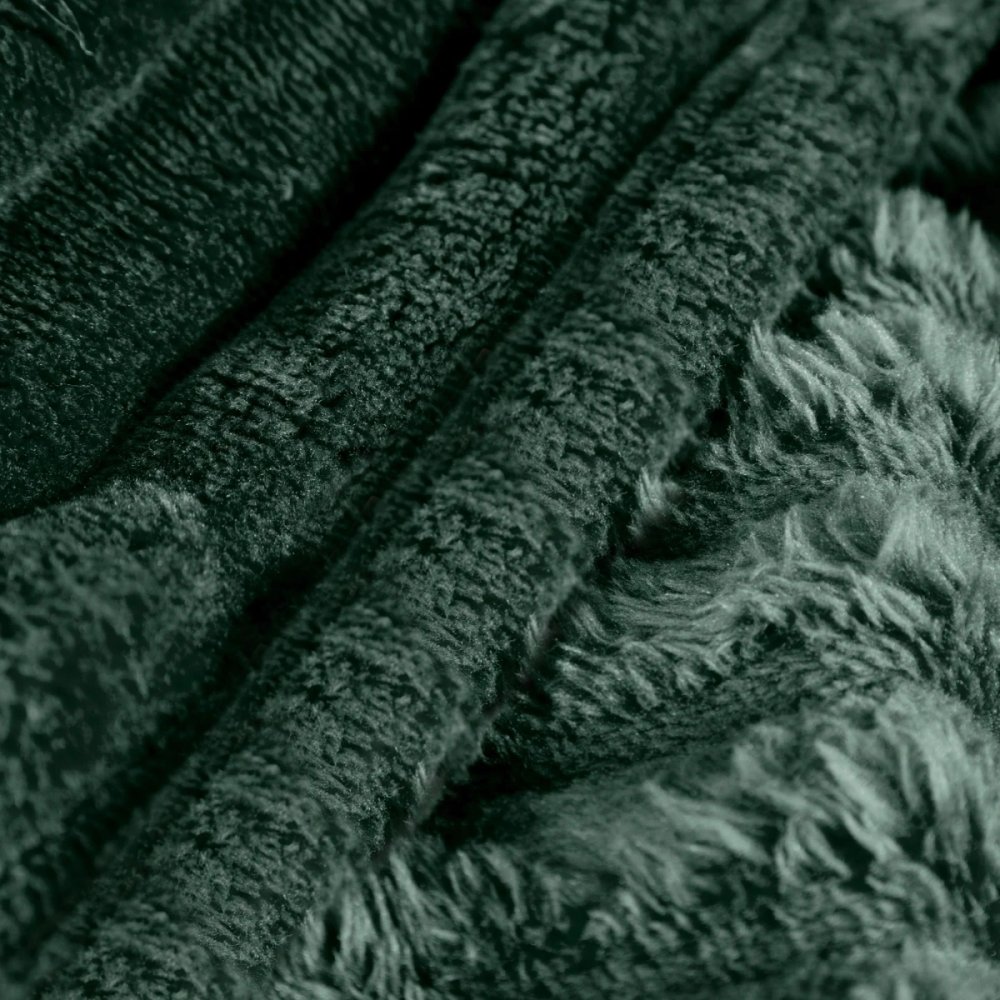 Pătură de pluș verde smarald cu dungă în relief Lățime: 200 cm | Lungime: 220 cm