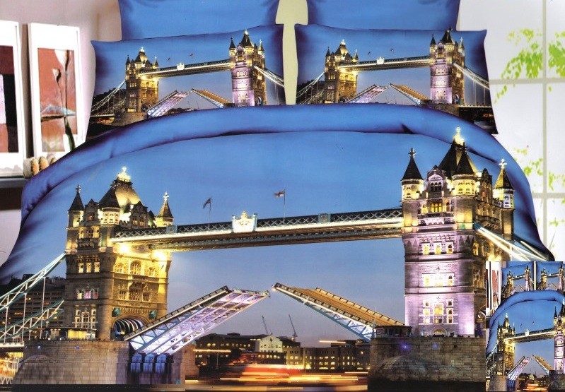 Modré povlečení na postel s obrázkem nočního Tower Bridge v Londýně