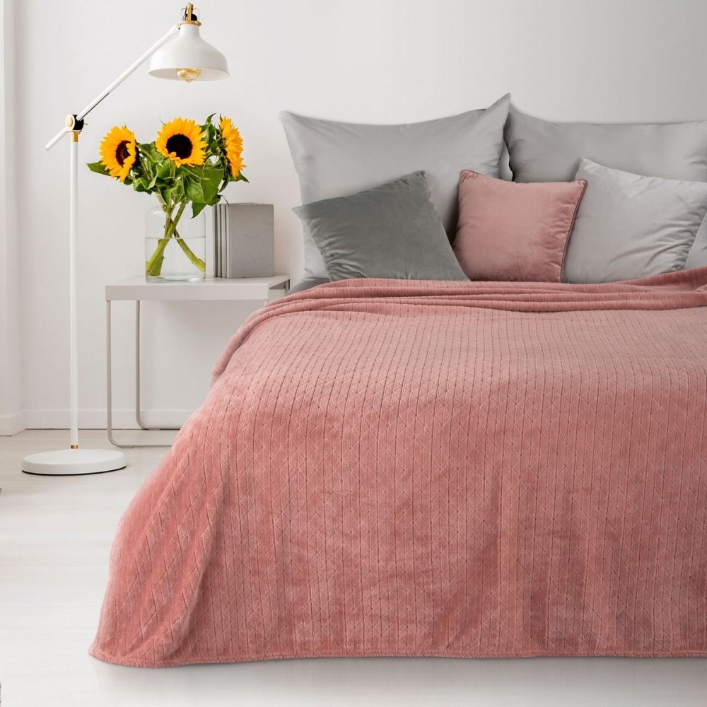 Pătură originală roz cu model geometric Lăţime: 170 cm | Lungime: 210 cm