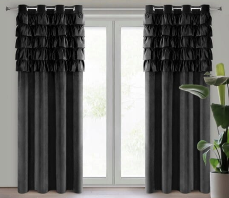Perdea elegantă din catifea decorată cu volane - negru Lățime: 140 cm | Lungime: 270 cm