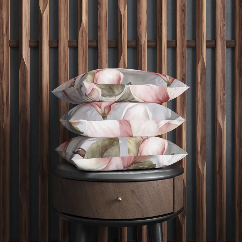 Față de pernă decorativă cu model delicat de bujori Latime: 50 cm | Lungime: 60 cm