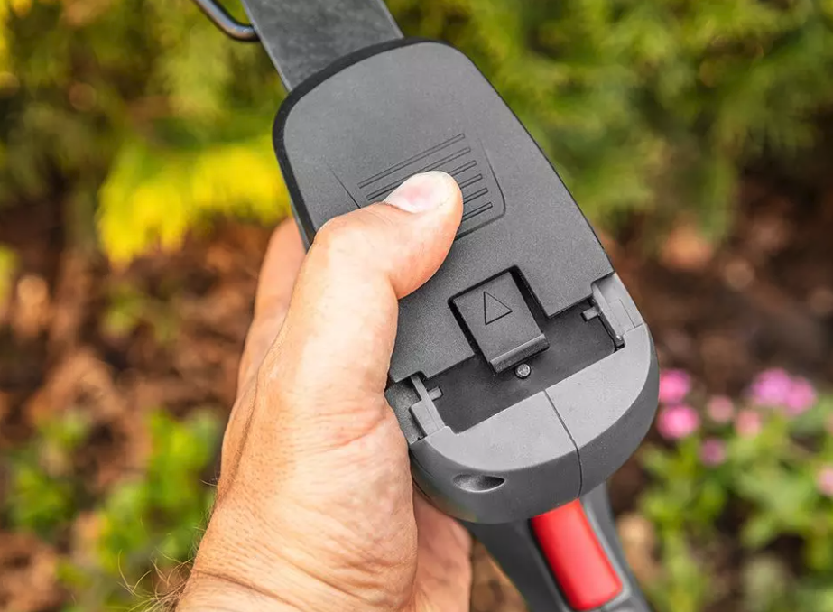 Nožnicenatrávuaživýplot18V,58GE119GRAPHITE