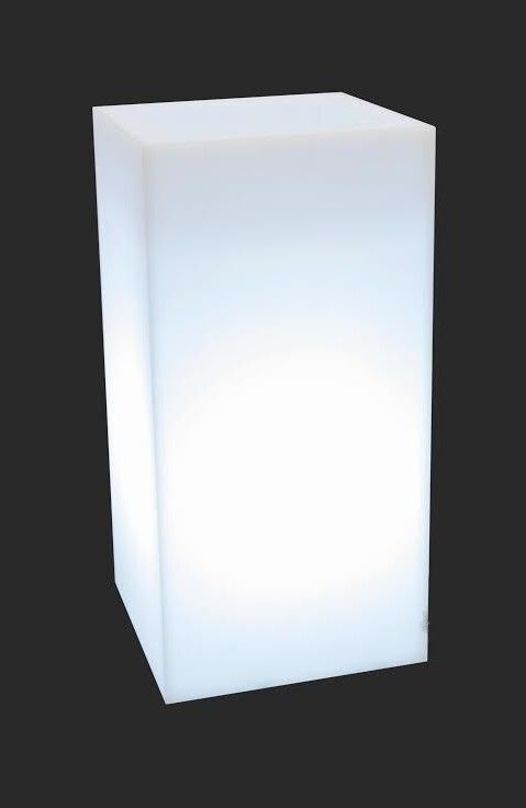 Fehér ültető TOWER-POT világítással