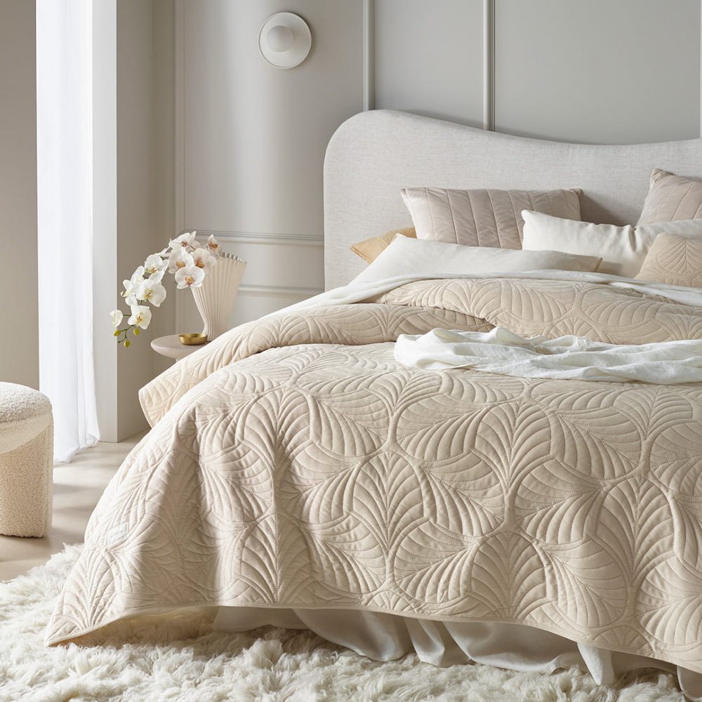 Cuvertură de pat din catifea crem Feel 170 x 210 cm