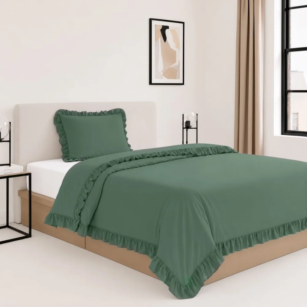 Lenjerie de pat romantică din microfibră, cu volane decorative – verde 2 piese: 1 buc 140x200 + 1 buc 70x80